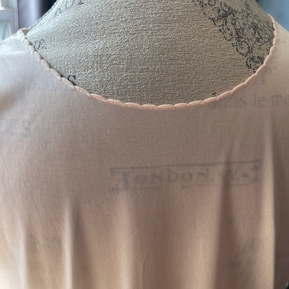 Vintage Contessa peach nylon nightgown with lace scoop neck size M - Picture 6 of 13